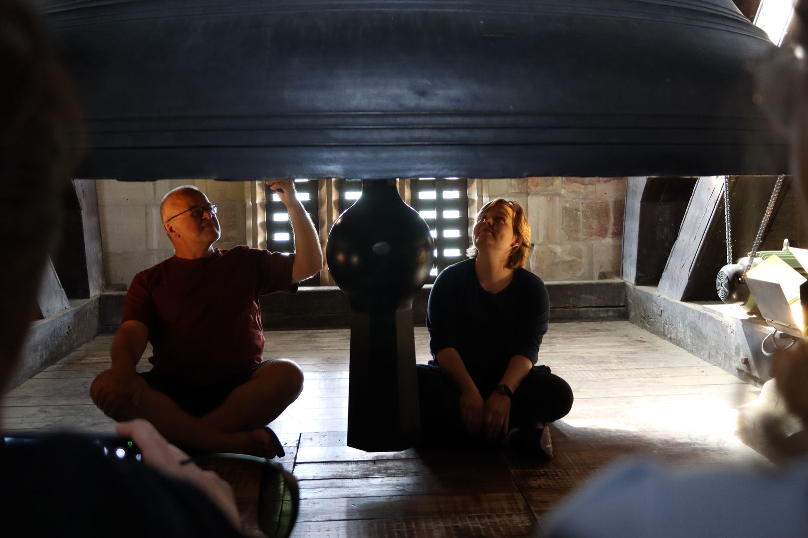 Besichtigung der Glocke Gloriosa im Erfurter Dom.